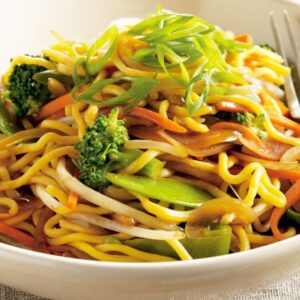 chinese stir fry noodles with eggs & veggies